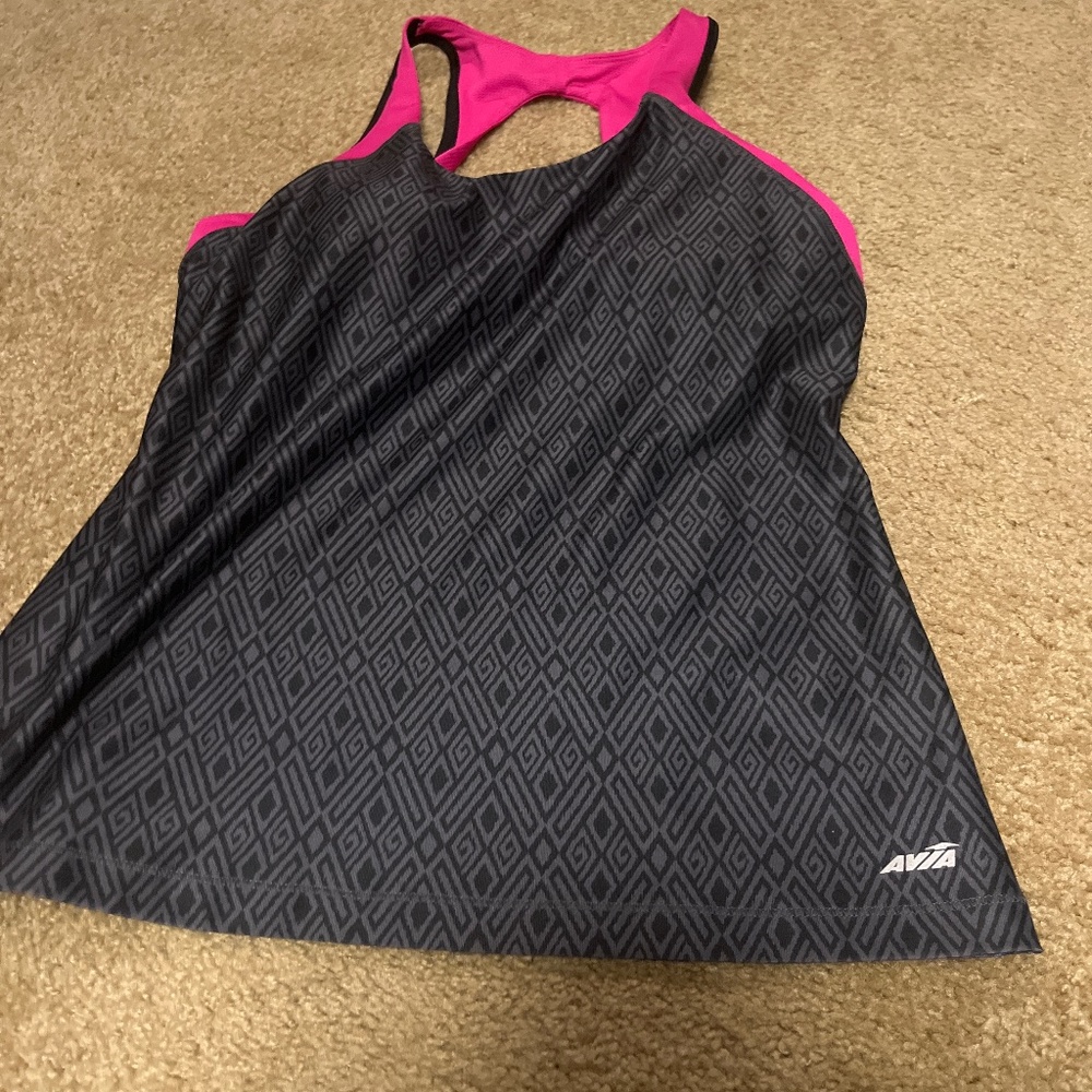 Silky compression tank top with built in bra
